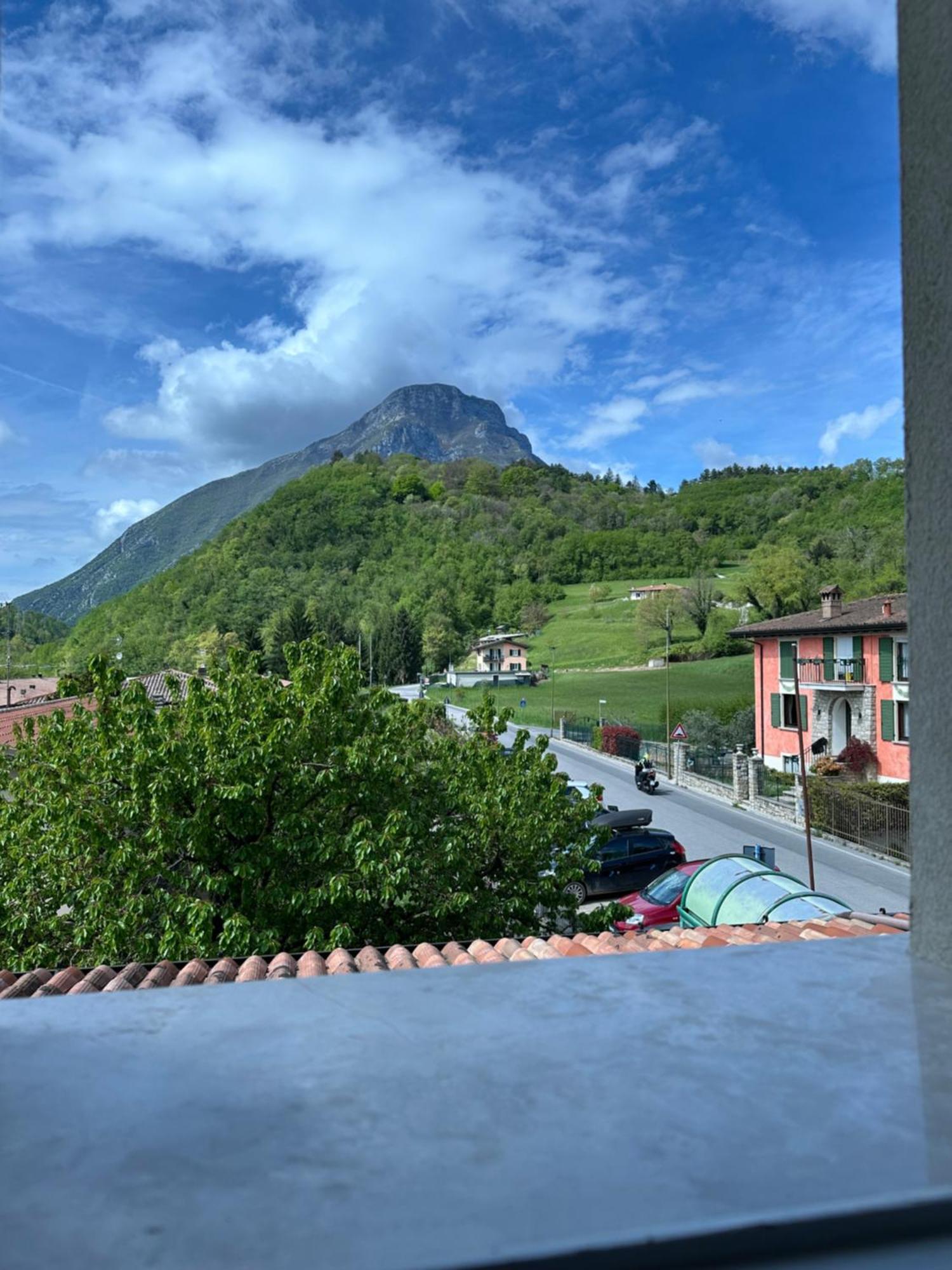 Vesta Lägenhet Gargnano Exteriör bild
